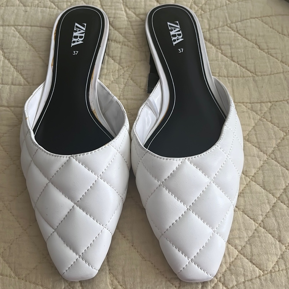 Zara white quilted slip one. Size 37 like new